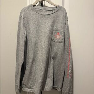 Vineyard vines basketball Gray Long Sleeve Shirt